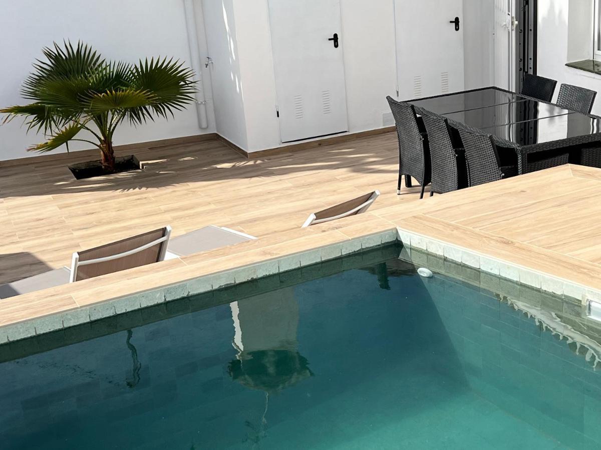 Karibu Beach & Pool Marbella Eksteriør billede
